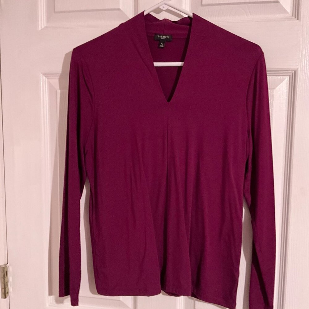 Talbots Women's Medium Long Sleeve V-Neck‎ Top Magenta/Merlot